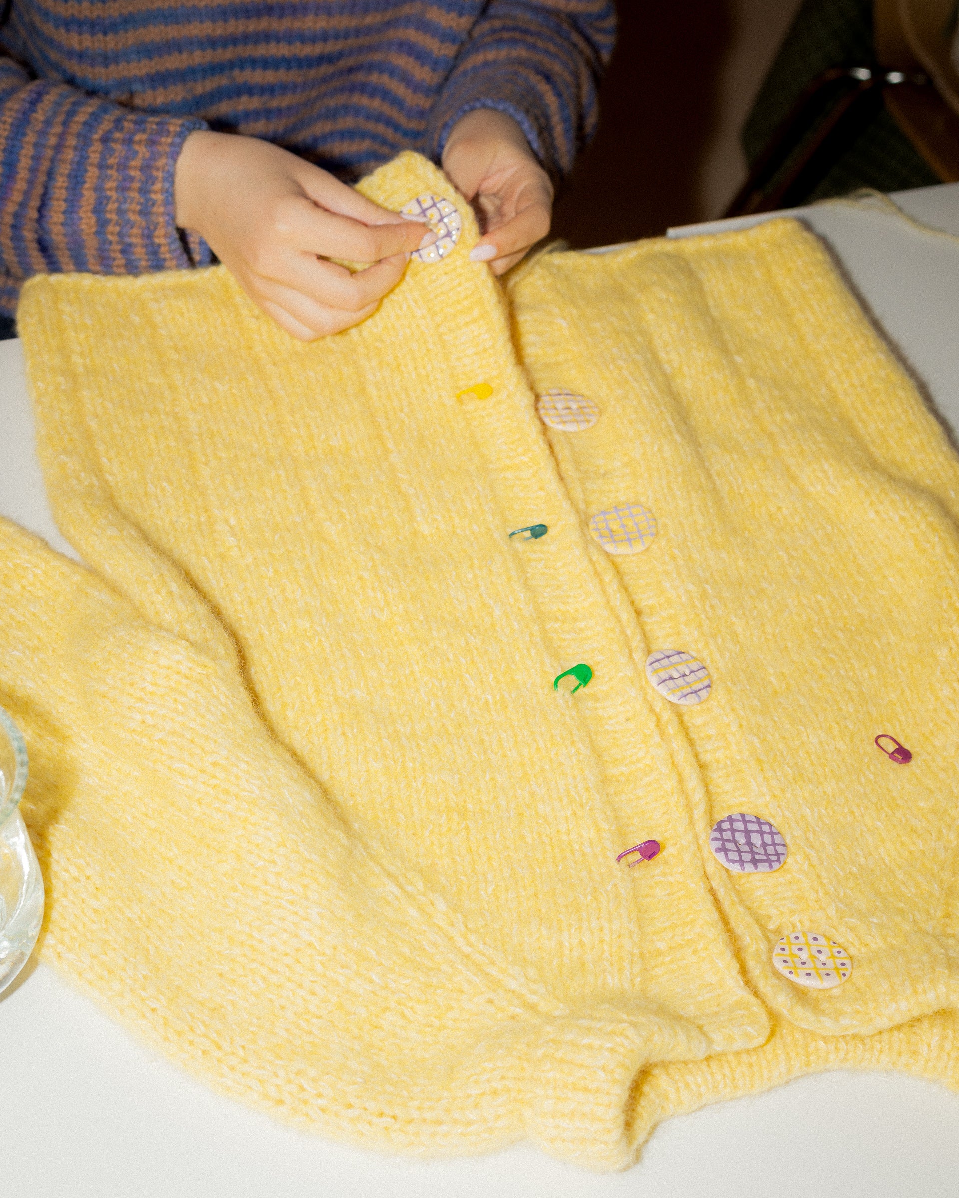 Canvas cardi